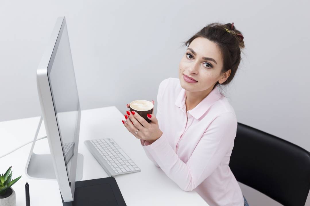 coffee-desk-computer